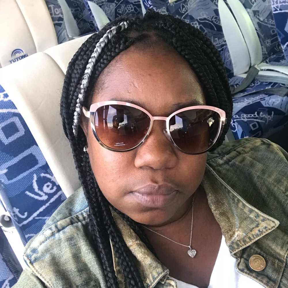 Meet your Posher, Tahisha